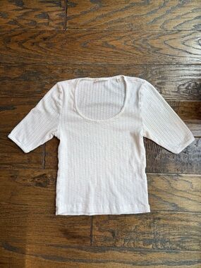 Doen Anthia Tee Ribbed Scoop Neck Short Sleeve Top in White